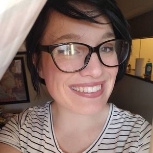 Meet your Posher, Kara